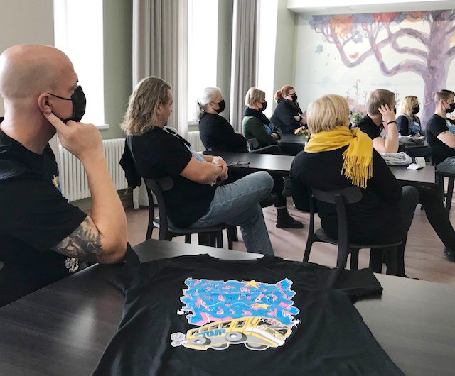 Valtion koulukodit ja Aseman Lapset ry:n bussikiertue kaikkiin viiteen koulukotiin